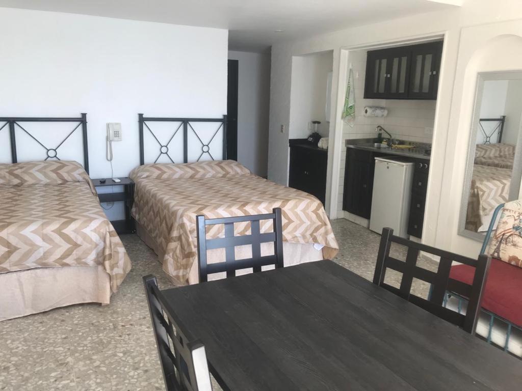 Suite Frente Al Mar En Torres Gemelas Acapulco Luaran gambar
